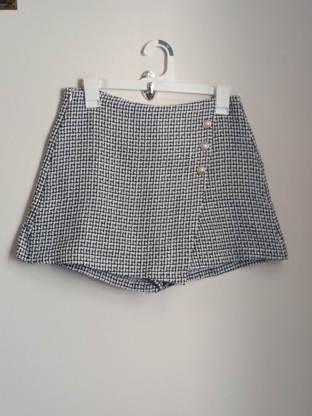 Unbranded Skort Women M Black & White Tweed Decorative Pearl Button Versatile
